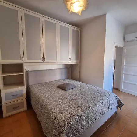 La Casetta Di Silvia Apartment Imperia